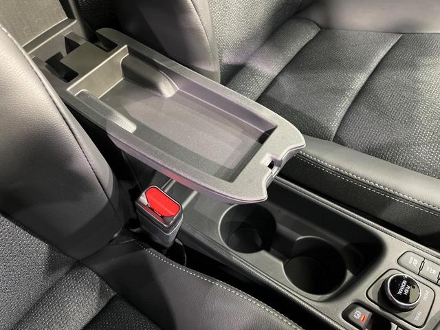 ヤリスクロス ハイブリッドZ 4WD 登録済未使用車 純正8型ディスプレイ 全周囲カメラ セーフティセンス レーダークルーズ 前席シートヒーター パワーシート クリアランスソナー スマートキー LEDヘッド ETC2.0(53枚目)