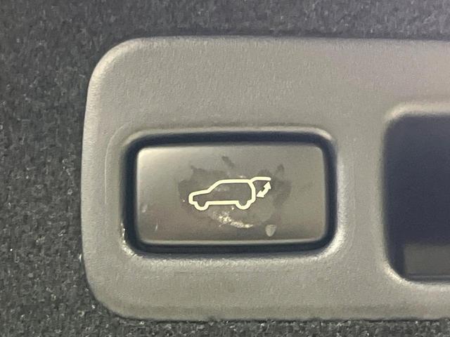 ハリアーハイブリッド プレミアム　４ＷＤ　１０型ＢＩＧ－Ｘ　バックカメラ　セーフティセンス　レーダークルーズ　禁煙車　パワーバックドア　合皮シート　パワーシート　ドラレコ　クリアランスソナー　スマートキー　ＬＥＤヘッド　ＥＴＣ（7枚目）