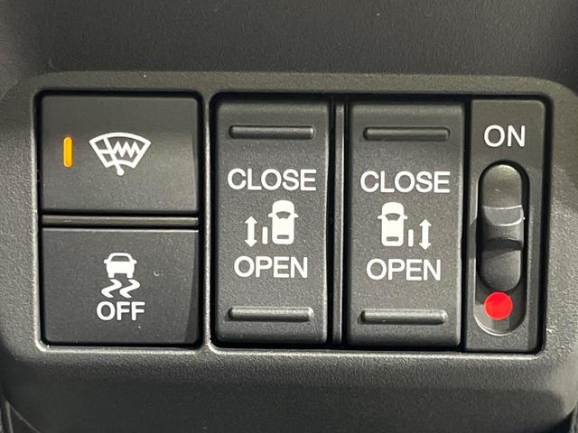 フリード エアー　４ＷＤ　登録済未使用車　両側電動スライド　純正８型ディスプレイ　バックカメラ　寒冷地仕様　ホンダセンシング　アダプティブクルーズ　シートヒーター　クリアランスソナー　スマートキー　ＬＥＤヘッド（3枚目）