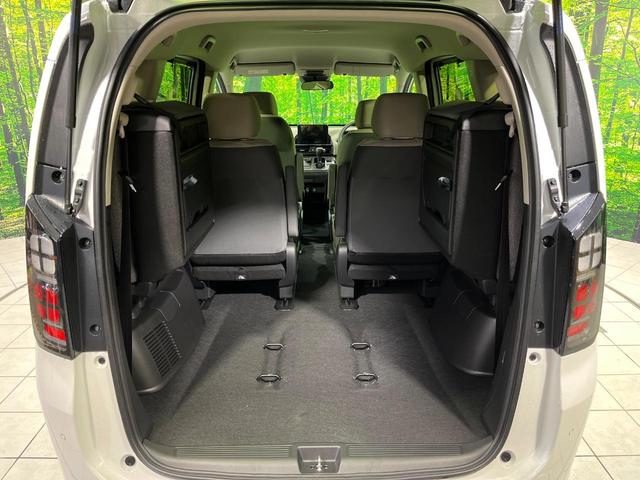 フリード エアー　４ＷＤ　登録済未使用車　両側電動スライド　純正８型ディスプレイ　バックカメラ　寒冷地仕様　ホンダセンシング　アダプティブクルーズ　シートヒーター　クリアランスソナー　スマートキー　ＬＥＤヘッド（11枚目）