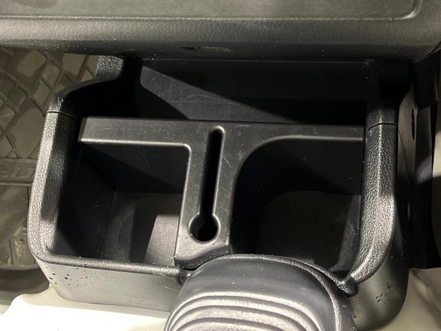 ハイゼットトラック スタンダードＳＡＩＩＩｔ　４ＷＤ　５ＭＴ　スマートアシスト３ｔ　禁煙車　クリアランスソナー　ＬＥＤヘッド　車線逸脱警報　誤発進抑制機能　オートライト（41枚目）