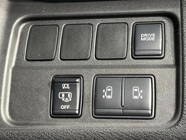 セレナ e-パワー ハイウェイスターV 両側電動ドア 純正SDナビ 後席モニター 全周囲カメラ インテリジェントエマージェンシーブレーキ プロパイロット 禁煙車 ドラレコ スマートキー LEDヘッド ETC 純正16インチAW(3枚目)