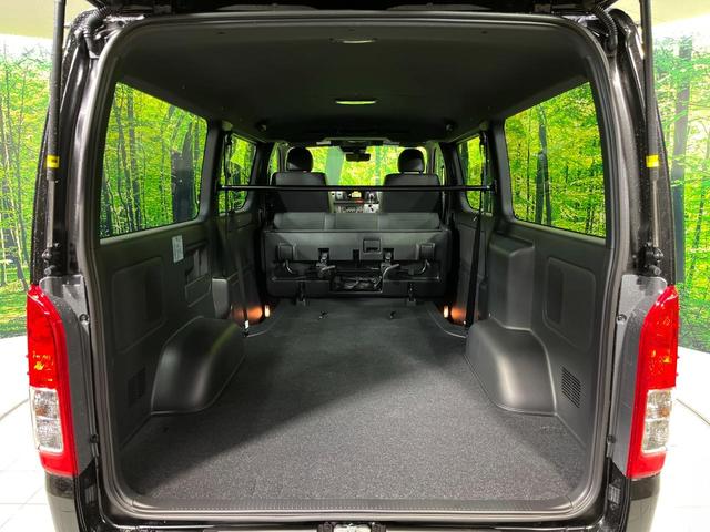 ハイエースバン ロングスーパーＧＬ　ダークプライムＳ　４ＷＤ　ディーゼル　ＡＣ１００Ｖ電源　セーフティセンス　禁煙車　ハーフレザーシート　クリアランスソナー　スマートキー　ＬＥＤヘッド　オートハイビーム　デジタルインナーミラー　車線逸脱警報　オートライト（43枚目）
