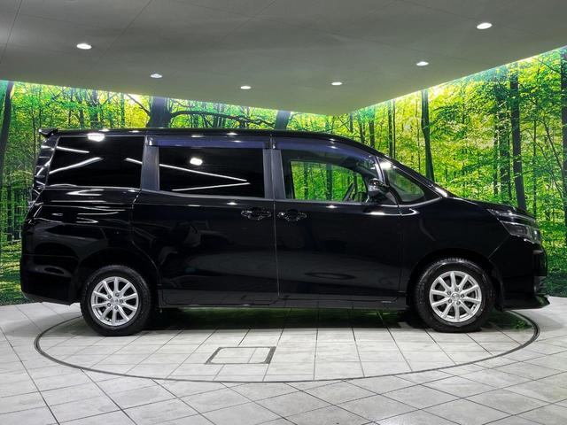 ヴォクシー Ｘ　４ＷＤ　電動スライドドア　純正９型ナビ　バックカメラ　寒冷地仕様　禁煙車　ドラレコ　ＬＥＤヘッド　ＥＴＣ　オートライト　デュアルオートエアコン　Ｂｌｕｅｔｏｏｔｈ再生　ＣＤ／ＤＶＤ再生　フルセグ（28枚目）