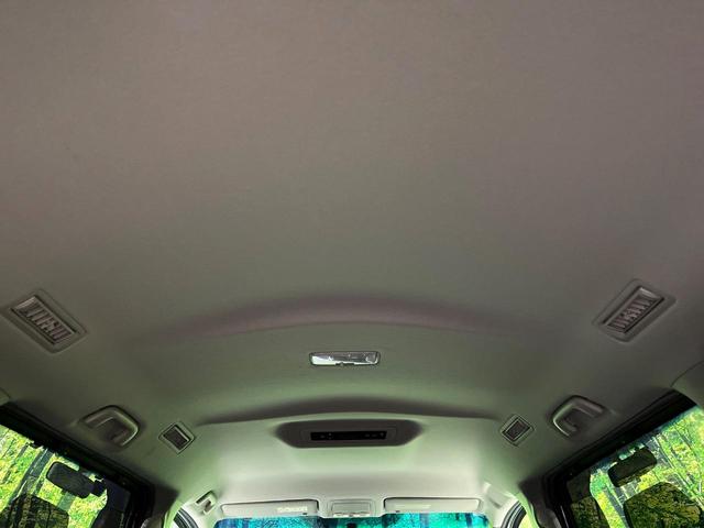 ヴォクシー Ｘ　４ＷＤ　電動スライドドア　純正９型ナビ　バックカメラ　寒冷地仕様　禁煙車　ドラレコ　ＬＥＤヘッド　ＥＴＣ　オートライト　デュアルオートエアコン　Ｂｌｕｅｔｏｏｔｈ再生　ＣＤ／ＤＶＤ再生　フルセグ（48枚目）