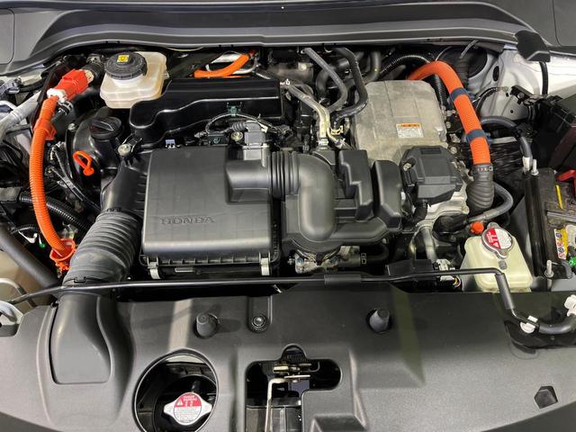 ヴェゼル ｅ：ＨＥＶ　Ｘ　４ＷＤ　９型ホンダコネクトディスプレイ　バックカメラ　寒冷地仕様　ホンダセンシング　禁煙車　ドラレコ　コーナーセンサー　スマートキー　ＬＥＤヘッド　ＥＴＣ２．０　純正１６インチＡＷ　車線逸脱警報（2枚目）