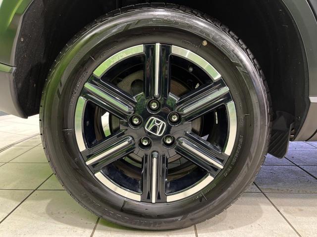 ヴェゼル ｅ：ＨＥＶ　Ｘ　４ＷＤ　９型ホンダコネクトディスプレイ　バックカメラ　寒冷地仕様　ホンダセンシング　禁煙車　ドラレコ　コーナーセンサー　スマートキー　ＬＥＤヘッド　ＥＴＣ２．０　純正１６インチＡＷ　車線逸脱警報（13枚目）