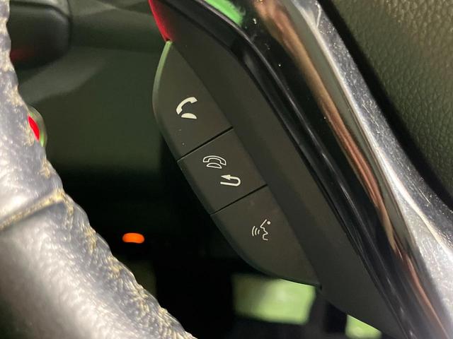 ヴェゼル ハイブリッドＸ・ホンダセンシング　４ＷＤ　純正８型ナビ　バックカメラ　ホンダセンシング　アダプティブクルーズ　禁煙車　前席シートヒーター　スマートキー　ＬＥＤヘッド　ＥＴＣ　オートハイビーム　車線逸脱警報　誤発進抑制機能　オートライト（42枚目）