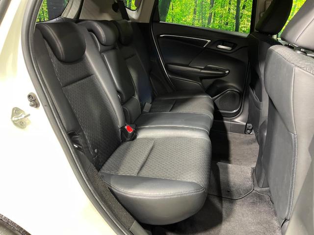 フィットハイブリッド Ｌパッケージ　純正ナビ　バックカメラ　寒冷地仕様　シティブレーキアクティブシステム　禁煙車　ドラレコ　スマートキー　ＬＥＤヘッド　ＥＴＣ　純正１５インチアルミ　オートライト　オートエアコン　Ｂｌｕｅｔｏｏｔｈ（9枚目）