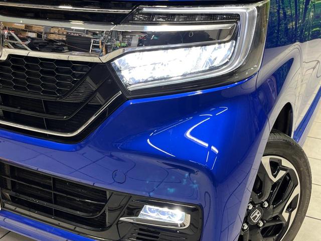 Ｎ－ＢＯＸカスタム Ｇ・Ｌターボホンダセンシング　４ＷＤ　ターボ　ＳＤナビ　バックカメラ　ホンダセンシング　禁煙車　ハーフレザーシート　コーナーセンサー　スマートキー　ＬＥＤヘッド　ＥＴＣ　純正１４インチアルミ　オートハイビーム　車線逸脱警報（12枚目）