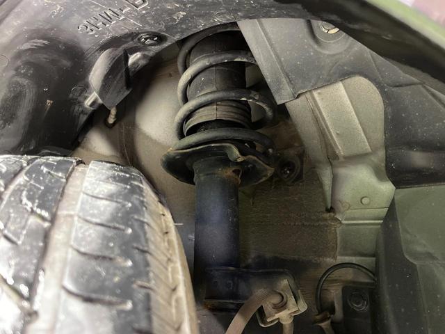 マーチ ボレロ　４ＷＤ　ＳＤナビ　禁煙車　スマートキー　ドラレコ　ＥＴＣ　オートエアコン　Ｂｌｕｅｔｏｏｔｈ　フルセグ　ＣＤ／ＤＶＤ再生（20枚目）