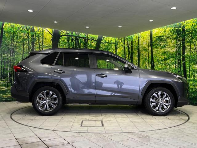 ＲＡＶ４ ハイブリッドＸ　４ＷＤ　純正ディスプレイ　バックカメラ　トヨタセーフティセンス　レーダークルーズ　禁煙車　ドラレコ　コーナーセンサー　スマートキー　ＬＥＤヘッド　ルーフレール　ＥＴＣ２．０　純正１８インチＡＷ（44枚目）