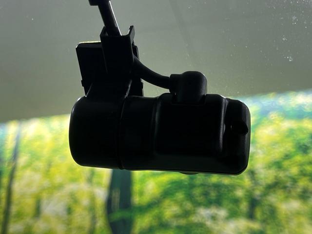 ＣＸ－６０ ＸＤ－ハイブリッド　エクスクルーシブスポーツ　４ＷＤ　ターボ　ディーゼル（軽油）　１２．３型マツダコネクトナビ　全周囲カメラ　ＢＯＳＥサウンド　スマートブレーキサポート　レーダークルーズ　禁煙車　電動リアゲート　全席シートヒーター（29枚目）