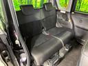 後部座席も気になるようなキズ・汚れやへたり等、大きなダメージはなく、良好な状態です。