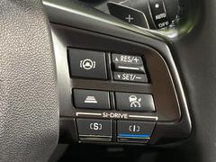 ������®�ɽ���ǽ�ե��롼������ȥ�����۹�®ƻϩ�Ǥ�Ĺ��Υ���Ԥ��ڤˡ�����ư��®�٤��ݤĥ��롼������ȥ����뤬�����ͷڸ������ƥ��Ϣ�Ȥ��������μ�ξ���Τ��Ƽִ֤��ݤĤ褦��®��Ĵ�ᤷ�Ƥ���ޤ����� 6