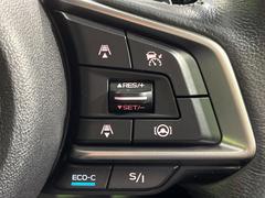 ������®�ɽ���ǽ�ե��롼������ȥ�����۹�®ƻϩ�Ǥ�Ĺ��Υ���Ԥ��ڤˡ�����ư��®�٤��ݤĥ��롼������ȥ����뤬�����ͷڸ������ƥ��Ϣ�Ȥ��������μ�ξ���Τ��Ƽִ֤��ݤĤ褦��®��Ĵ�ᤷ�Ƥ���ޤ����� 6