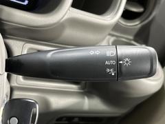 �ڥ����ȥ饤�ȡۼ�������뤵�˱����Ƽ�ư�ǥإåɥ饤�Ȥ��������������Ǥ��뵡ǽ�Ǥ����饤�Ȥ��դ�˺�졦�ä�˺��ʤɤ�̵���ʤꡢ��������ͼ�������Ԥ�¿����ȥ�ͥ��̲���������Ǥ��͢� 6