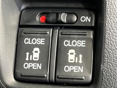 ��ξ¦�ѥ���饤�ɥɥ��ۥ��ޡ��ȥ����䱿ž�ʤΥ����å��Ǹ���ξ¦���饤�ɥɥ��γ��Ĥ���ǽ����ư�������Ϥ�����ƥɥ��򳫤���ɬ�פ�̵���������ʤ����ͤǤ��ñ�˳����Ĥ�Ǥ���Ŭ�Ǥ��� 3