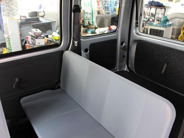 ハイゼットカーゴ ＤＸ　４ＷＤ　夏タイヤ４本新品装着　オートマ　キーレス集中ドアロック（6枚目）
