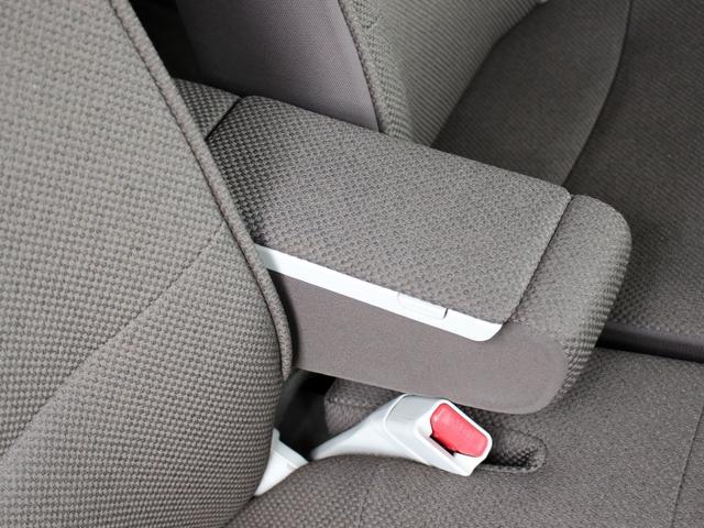 アルトラパン Ｆリミテッド　４ＷＤ　ブレーキサポート　Ｂｌｕｅｔｏｏｔｈ対応ナビ　キーフリープッシュスタート（19枚目）