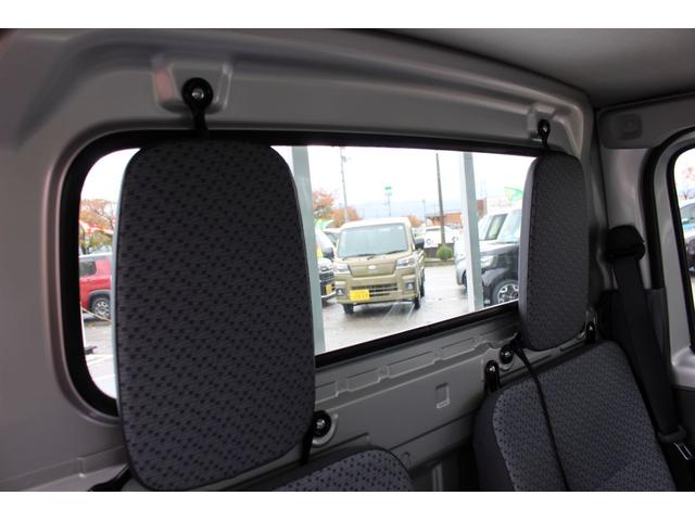 キャリイトラック ＫＣエアコン・パワステ　４ＷＤ　届出済み未使用車　ブレーキサポート　キーレス集中ドアロック（32枚目）