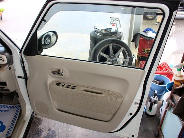 アルトラパン Ｘ　４ＷＤ　ブレーキサポート　ＨＩＤヘッドライト　キーフリープッシュスタート（5枚目）