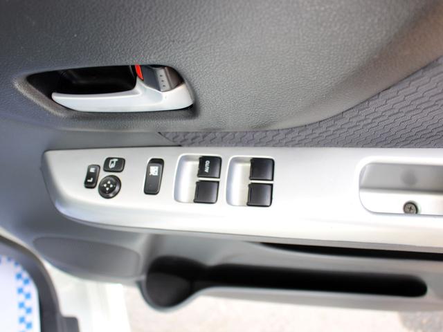 スペーシア Xリミテッド 4WD ブレーキサポート 両側オートスライドドア Bluetooth対応ナビ(17枚目)