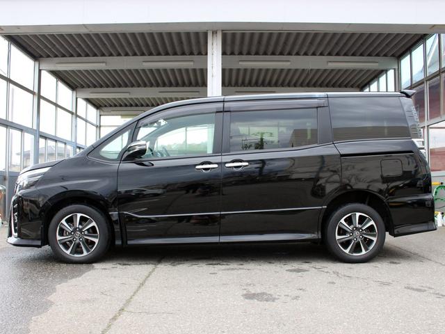 ヴォクシー ＺＳ　煌　４ＷＤ　ブレーキサポート　両側オートスライドドア　Ｂｌｕｅｔｏｏｔｈ対応ナビ　リアフリップダウンモニター（6枚目）