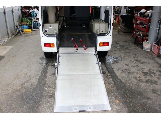ハイゼットカーゴ 　スローパー　福祉車両　４ＷＤ　リアヒーター（8枚目）
