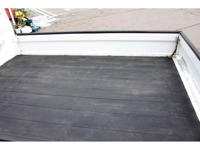 ハイゼットトラック エアコン・パワステ　スペシャル　４ＷＤ　エアコン　パワステ　荷台ゴムマット（16枚目）