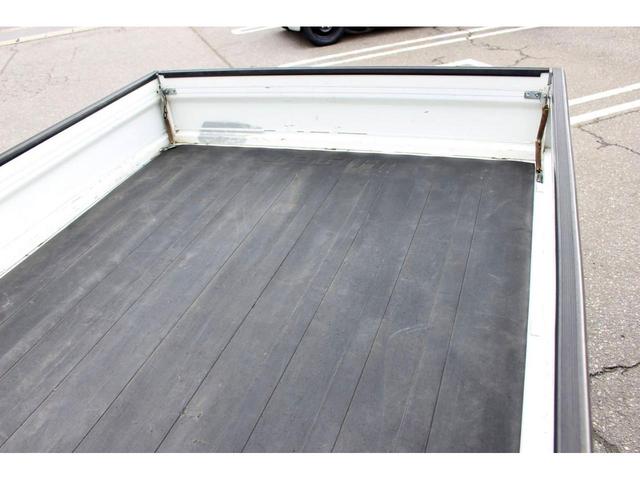 ハイゼットトラック エアコン・パワステ　スペシャル　４ＷＤ　エアコン　パワステ　荷台ゴムマット（18枚目）