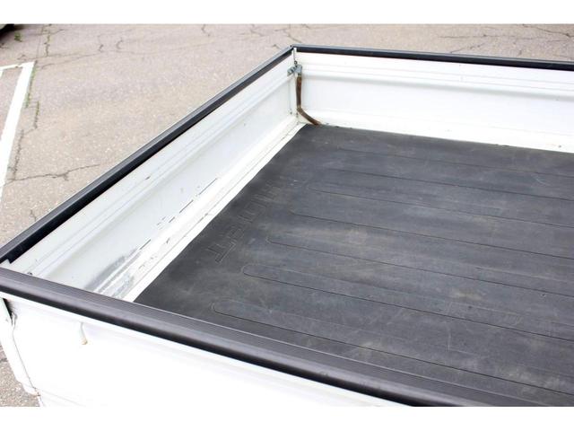 ハイゼットトラック エアコン・パワステ　スペシャル　４ＷＤ　エアコン　パワステ　荷台ゴムマット（22枚目）