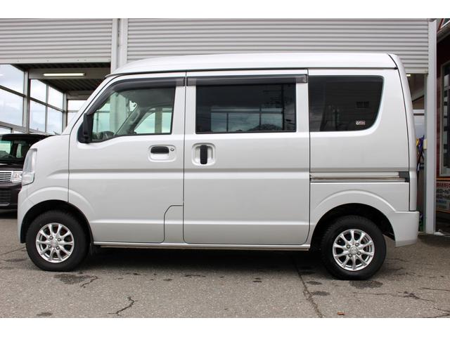 ＮＶ１００クリッパーバン ＤＸ　４ＷＤ　５速マニュアル　エアコン　パワステ　ナビ　バックカメラ　ＥＴＣ車載器（6枚目）
