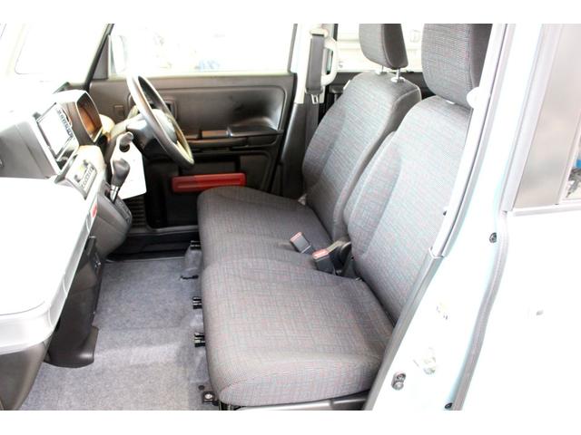 スペーシア ハイブリッドＸ　４ＷＤ　ブレーキサポート　両側オートスライドドア　ナビ　ＣＤチューナー（24枚目）