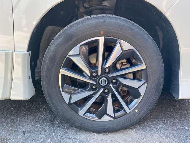 セレナ 1.2 e-POWER ハイウェイスター V プロパイロット 全周囲カメラ 純正前後ロ(6枚目)