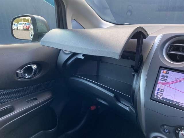 ノート １．２　Ｘ　純正ナビ／１セグＴＶ　バックモニター（10枚目）