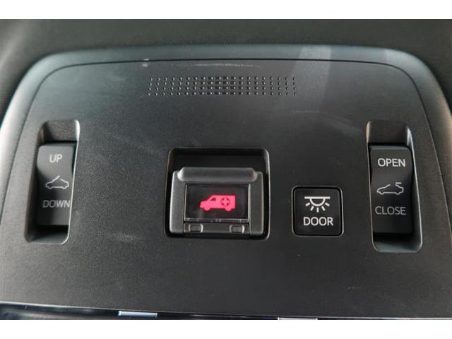 クラウン ＲＳ　衝突被害軽減システム　ナビ＆ＴＶ　バックカメラ　ＥＴＣ　サンルーフ　アルミホイール　オートクルーズコントロール　ＬＥＤヘッドランプ　１００Ｖ電源（4枚目）