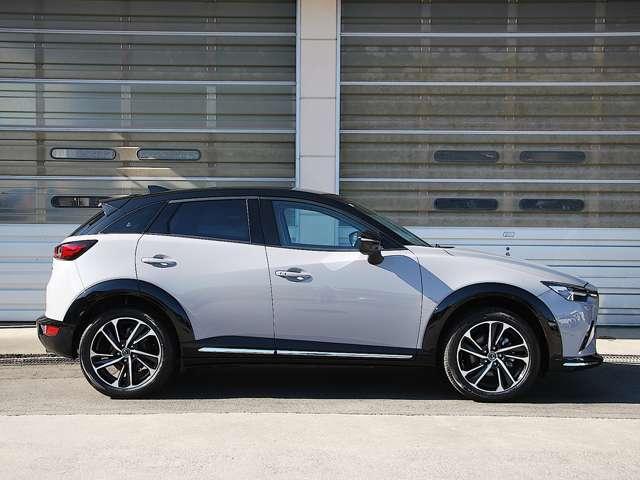 CX-3 1.5 15S ビビッド モノトーン 4WD ブラックキャビン・シグネチャーウイング(7枚目)
