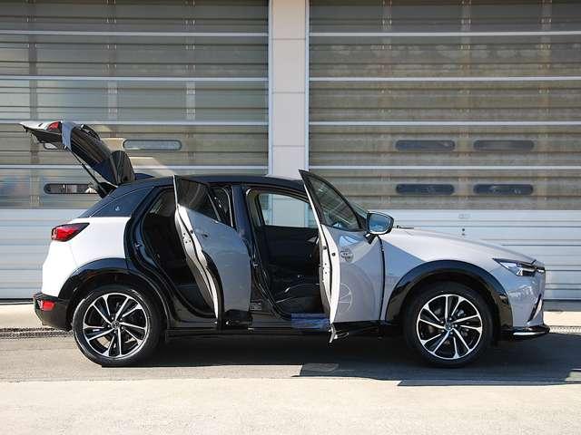 CX-3 1.5 15S ビビッド モノトーン 4WD ブラックキャビン・シグネチャーウイング(8枚目)