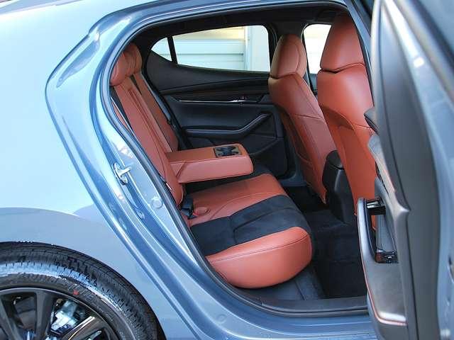 ＭＡＺＤＡ３ファストバック １．５　１５Ｓ　レトロスポーツエディション　・クルージング＆トラフィック・サポート（16枚目）