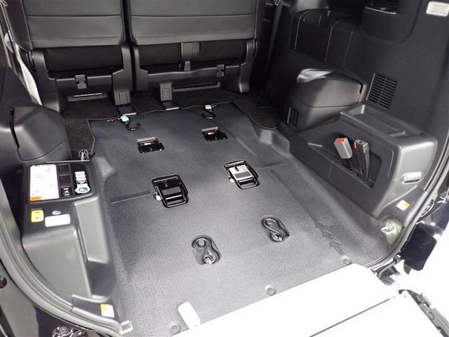ノア スロープタイプ２　福祉車両　フルセグ　メモリーナビ　ＤＶＤ再生　ミュージックプレイヤー接続可　バックカメラ　衝突被害軽減システム　ＥＴＣ　両側電動スライド　ＬＥＤヘッドランプ　乗車定員６人　３列シート（26枚目）