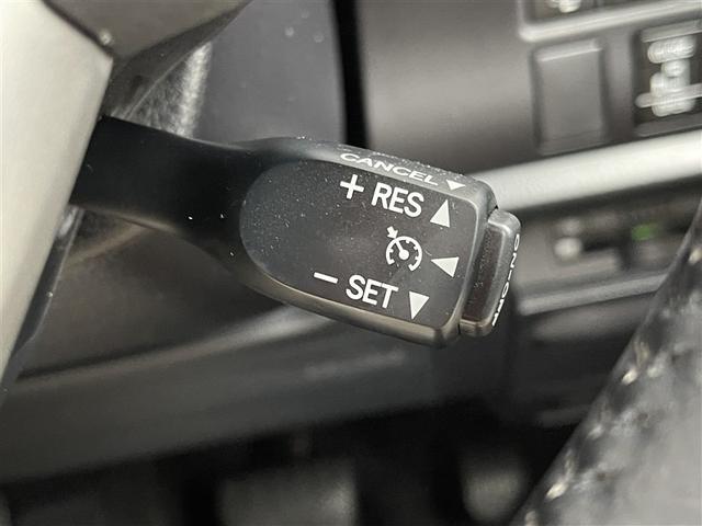 ノア Ｓｉ　４ＷＤ　フルセグ　メモリーナビ　ＤＶＤ再生　後席モニター　バックカメラ　衝突被害軽減システム　ＥＴＣ　両側電動スライド　ＬＥＤヘッドランプ　乗車定員７人　３列シート　ワンオーナー　記録簿（13枚目）