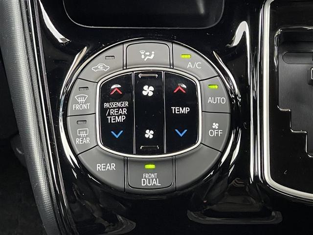 ノア Ｓｉ　４ＷＤ　フルセグ　メモリーナビ　ＤＶＤ再生　後席モニター　バックカメラ　衝突被害軽減システム　ＥＴＣ　両側電動スライド　ＬＥＤヘッドランプ　乗車定員７人　３列シート　ワンオーナー　記録簿（14枚目）