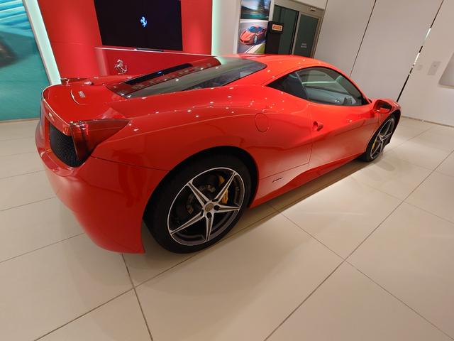 フェラーリ ４５８イタリア