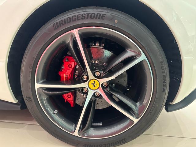 ２９６ＧＴＳ 　Ｄ車　１オーナー　ＯＰ９００　ＡＤＡＳフル　ダイヤモンドカット鍛造ホイール　カーボンインストゥルメンタル　サラウンドビュー　アルカンタラ＆レザーカーペット　カーボンリアディフューザー　リフター（66枚目）