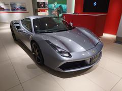 ４８８ＧＴＢ ベースグレード　Ｄ車　フロントリフト　ＬＥＤ付きカーボンステア　カーボンファイバーセンターブリッジ 0900403A30220821W002 2