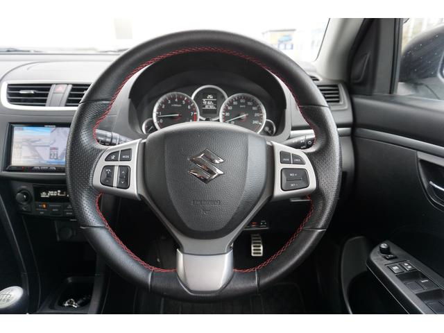 ベースグレード 6速マニュアル ナビTV クルコン 禁煙車 Bluetooth HIDオートライト USB ETC スマートキー 盗難防止装置 横滑り防止装置(13枚目)