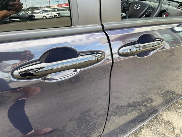 フリード+ハイブリッド ハイブリッドGブラックスタイル 禁煙1オーナー ホンダセンシング 純正TVナビBカメラ レーダークルーズ レーンキープ 両側PWスライド LEDオートライト シートヒーター フルフラット 電格ミラー スマートキー ETC(68枚目)