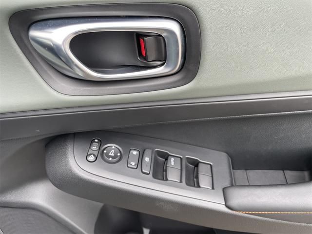 ヴェゼル e:HEV X・HuNTパッケージ 当社デモカー ホンダセンシング レーダークルーズ・レーンキープ ナビTVBカメラ ETC2.0 ルーフレール LEDオートハイビーム ハーフレザーシート パーキングセンサー USB Bluetooth(33枚目)