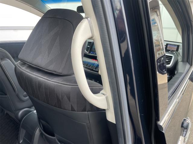 オデッセイハイブリッド ハイブリッドアブソルート・EXホンダセンシング 9インチナビTV全周囲カメラ フリップダウン パーキングアシスト BSI レーンキープ アダプティブクルーズ 前後ドラレコ パーキングセンサー シートヒーター HDMI USB Blutooth(40枚目)